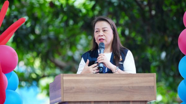 Department of the Interior and Local Government-10 OIC Yvette Tolentino-Sunga provided an overview of the Buhay Ingatan, Droga'y Ayawan program during the BIDA Diyalogo, September 20, at the DILG-10 regional office grounds. Sunga calls on the barangay anti-drug abuse councils to use the output of the BIDA Diyalogo to aid them in discussions and strategy formulation. (Photo: SAYU/PIA-10)