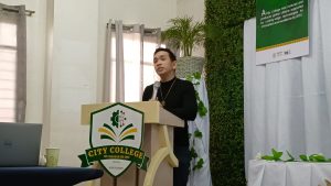 City College of Cagayan de Oro Department Manager Dr. Jestoni P. Babia welcomed the members of the Out-of-School Youth Development Alliance for its 22nd regular meeting. Babia said that when everyone works together, that creates a brighter future for Cagayan de Oro and the Philippines. He encourages everyone to continue the collaboration among OSYDA member agencies, the local government unit, the private sector, and like-minded individuals to transform society for the better. (Photo: SAYU/PIA-10)