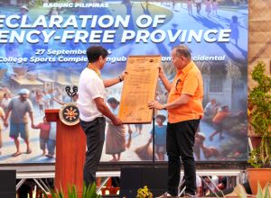President Ferdinand Marcos Jr. (left) received a resolution declaring Misamis Occidental province as insurgency-free from Gov. Henry S. Oaminal on September 27 at Tangub City Global College, Tangub City, Misamis Occidental. (Photo courtesy of PCO)