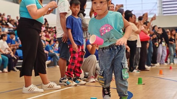 A fun run with fun color bubbles and “Larong Pinoy,” or Filipino games, highlight the kick-off ceremony of the 32nd National Children’s Month celebration at the Xavier University Senior High School, Cagayan de Oro City, on November 10. (Photo courtesy of RCWC-10)