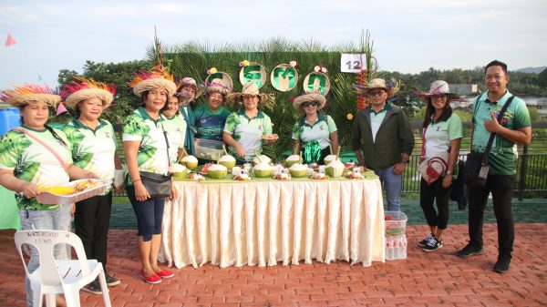 The City Environment and Management Office won the top prize worth P10,000 for their table setup and food presentation, showcasing eco-friendly materials. (Photo: ADD/PIA-10/Lanao del Norte)