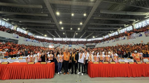 Gov. Henry Oaminal, along with special guests Senator Manuel "Lito" Lapid and former Pangasinan Gov. Mark Lapid, led the tribute to these frontline heroes who have worked relentlessly, particularly during the challenges of the COVID-19 pandemic. (Photo courtesy of PGMO)